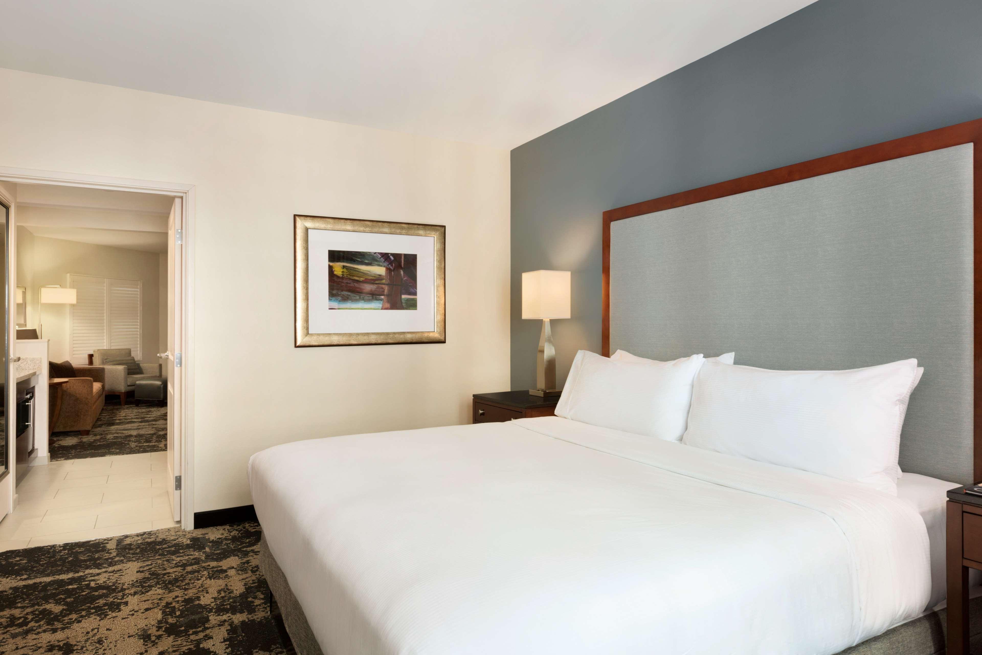 Embassy Suites By Hilton Denver Downtown Convention Center Bagian luar foto