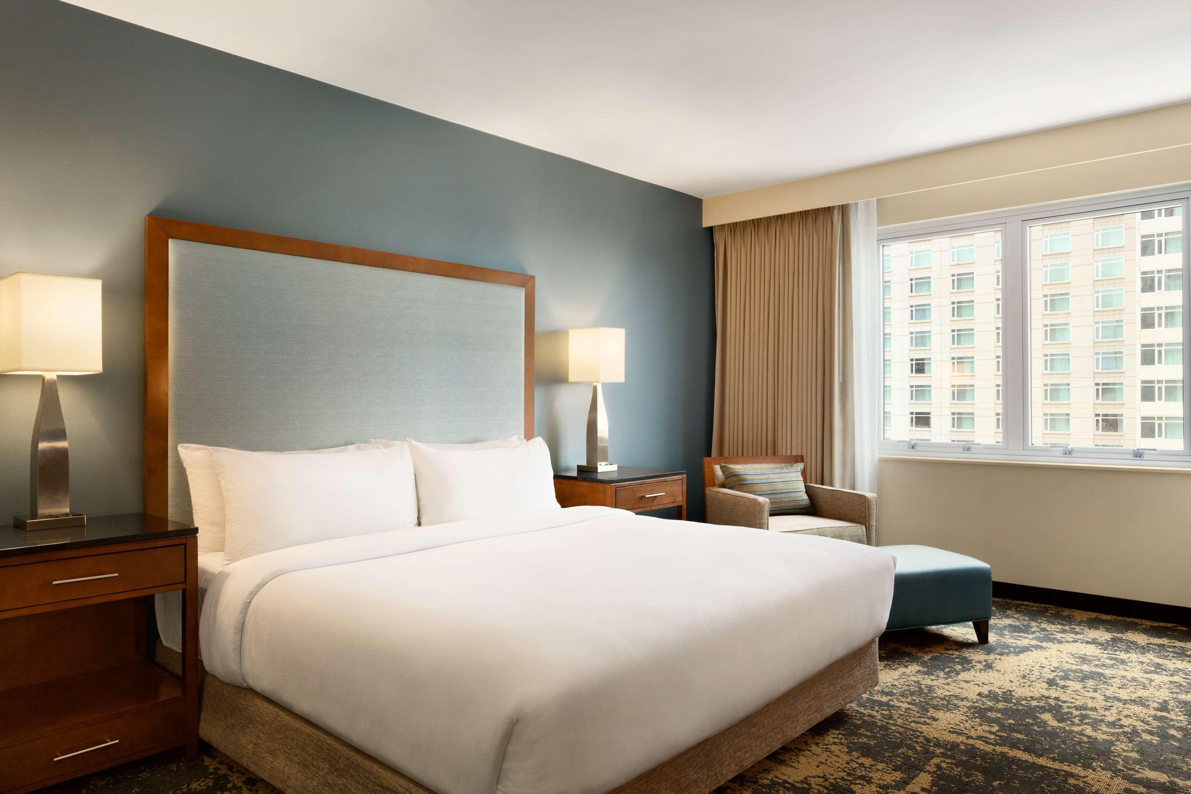 Embassy Suites By Hilton Denver Downtown Convention Center Bagian luar foto